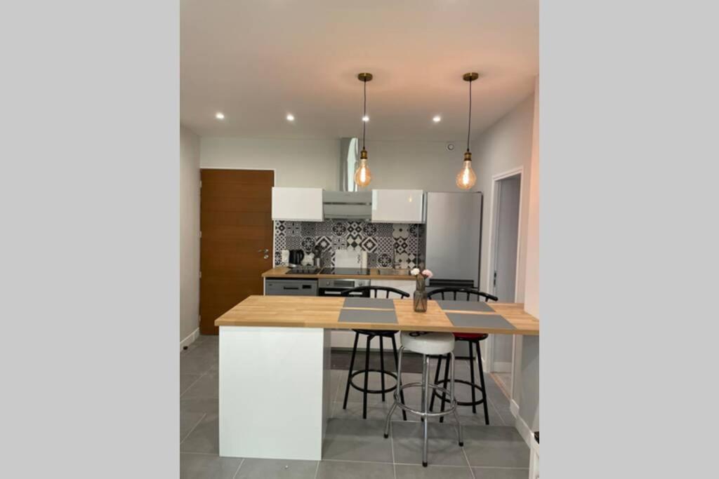 Appartement Tres Spacieux & Coupery Гийом Экстерьер фото